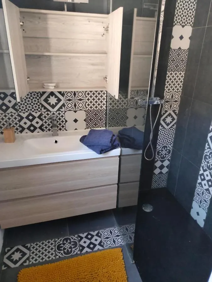 Holiday home Cabanon Avec Dependance Villa Saint-Mitre-les-Remparts