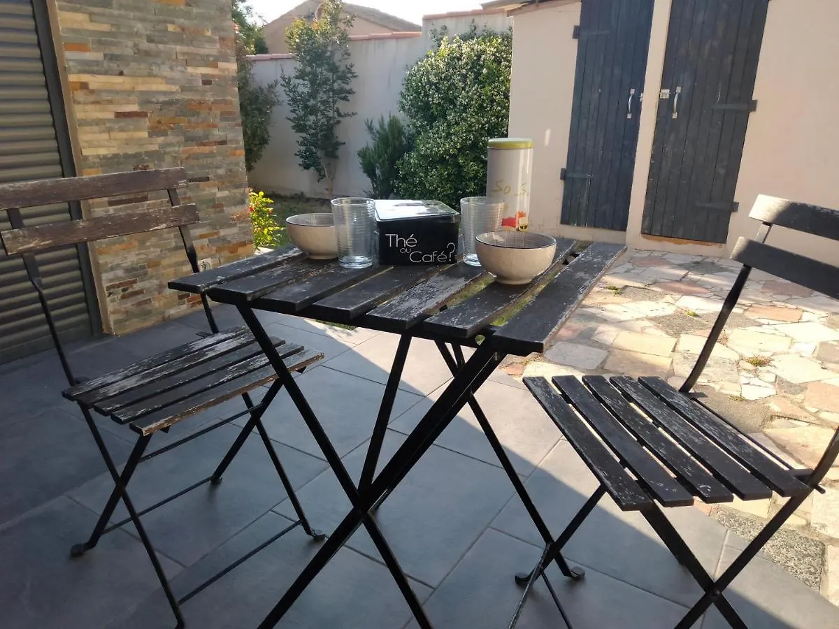 Cabanon Avec Dependance Villa Saint-Mitre-les-Remparts Holiday home